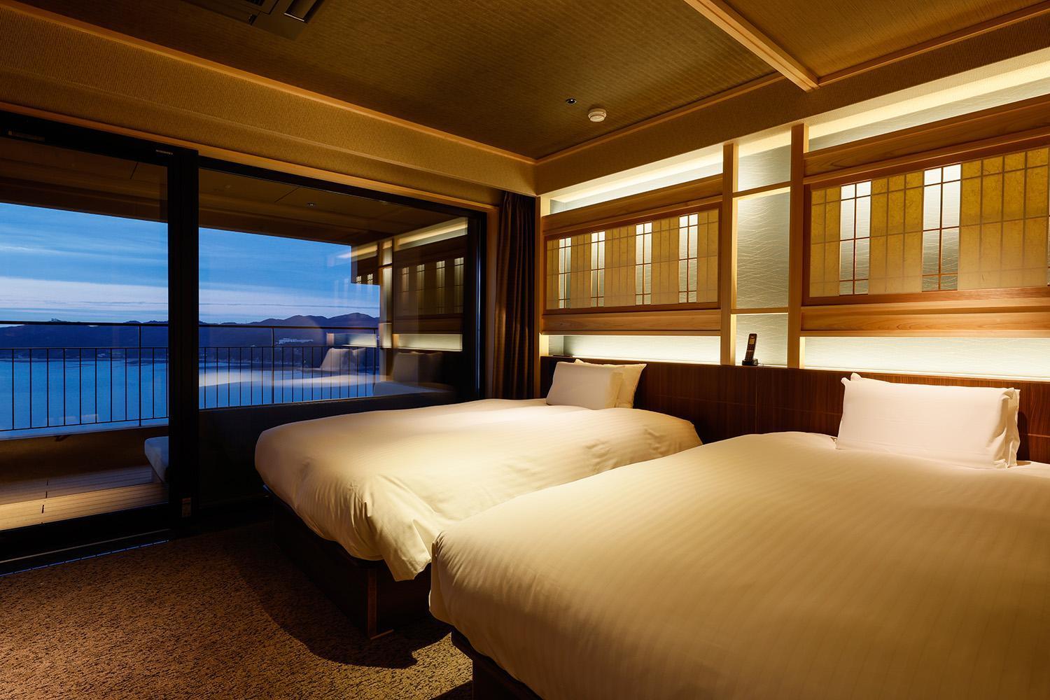 Plaza Awajishima Ryokan 3*