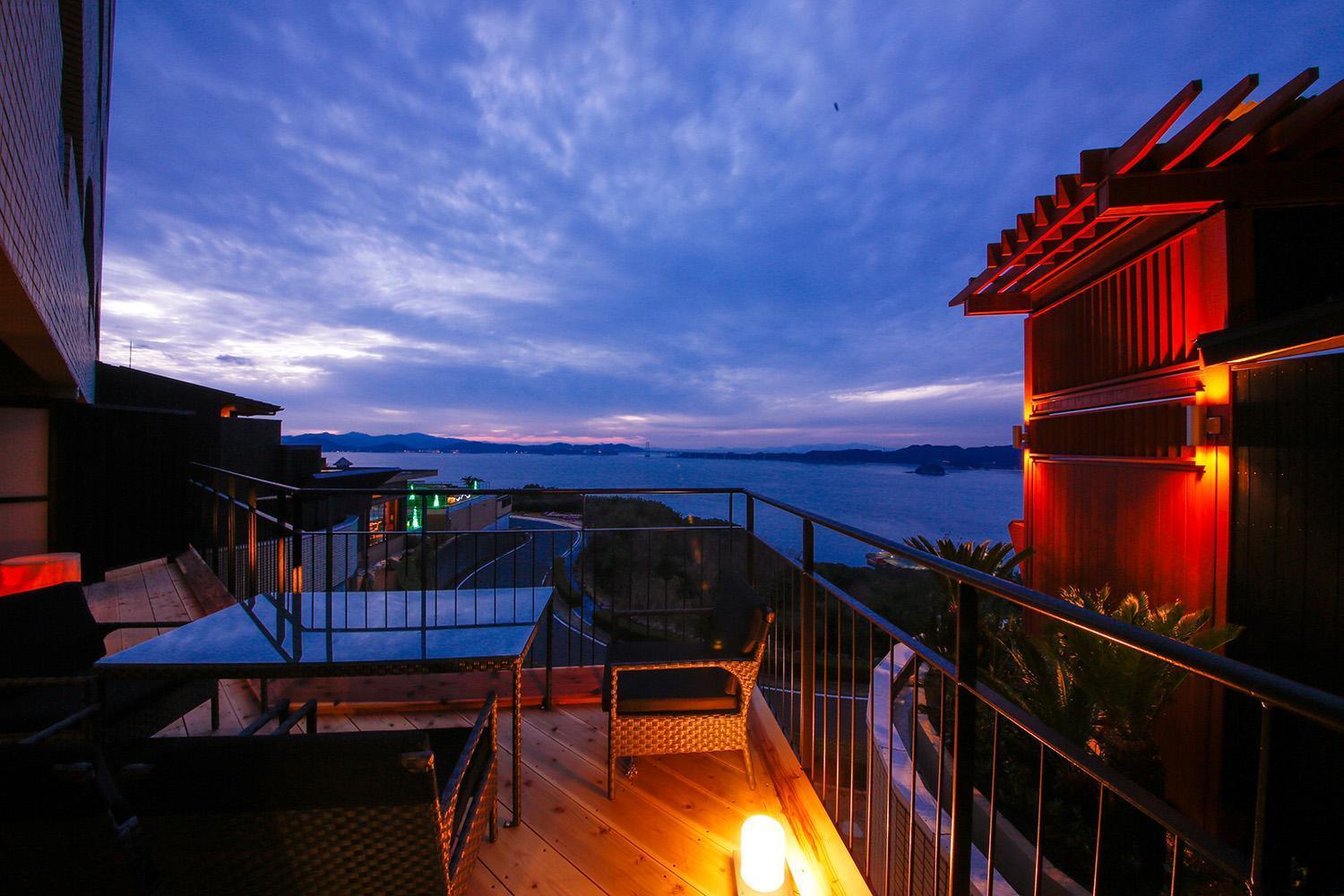 Plaza Awajishima 3*